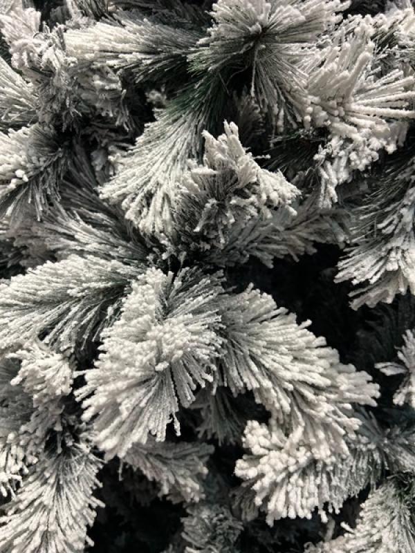 Albero everest deluxe innevato h 210 n. 203