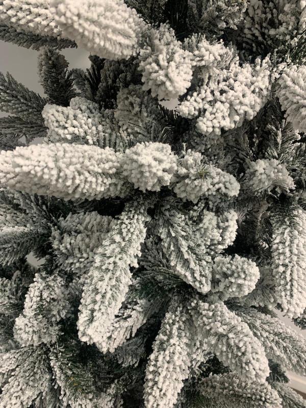 Albero saint moriz slim innevato 240 cm